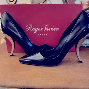 Roger Vivier Black Patent Leather Heels